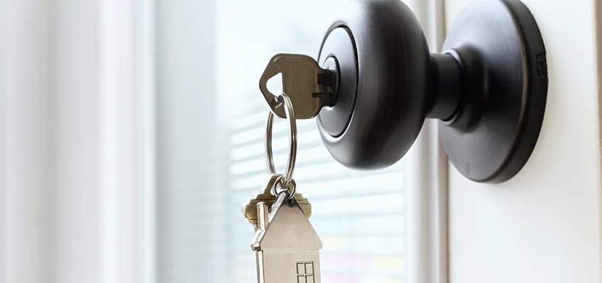 Bifold Door Knob Replacement in Scotts Valley, California